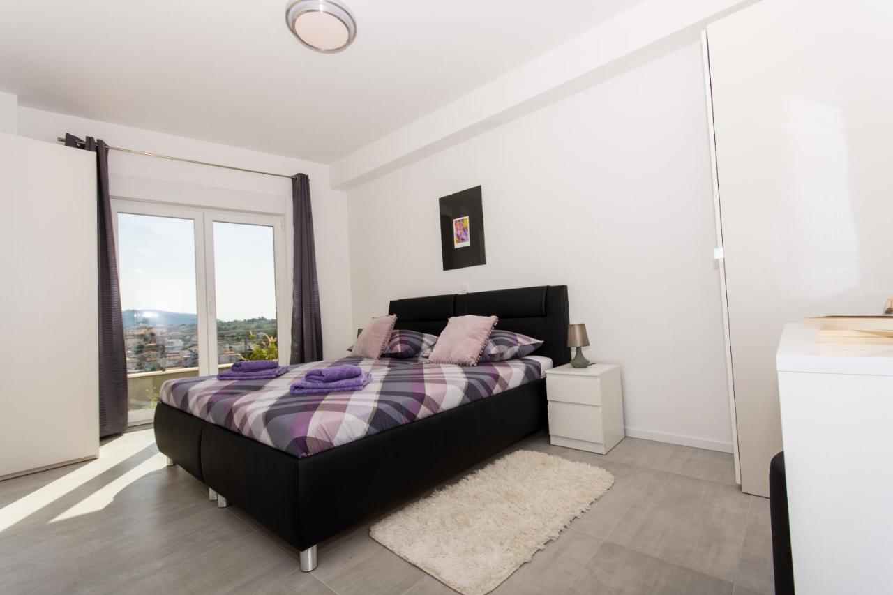 Apartment Julia Trogir Exterior photo