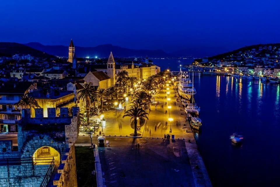 Apartment Julia Trogir Exterior photo